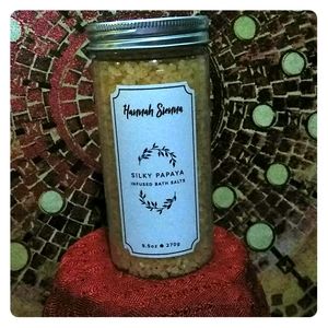 NWT Papaya Bath Salts
